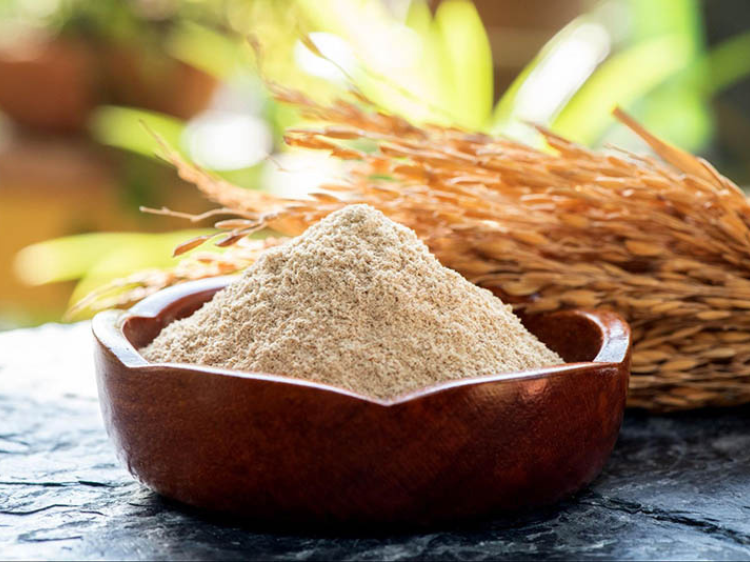 tắm trắng bằng cám gạo mấy lần 1 tuần